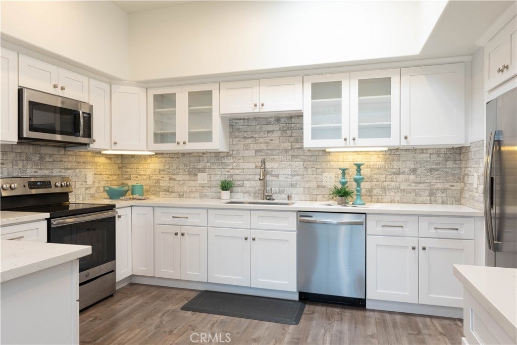 Photo of Listing #PW25193432