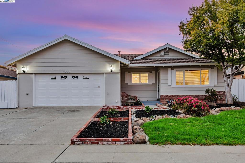 Photo of Listing #41109677