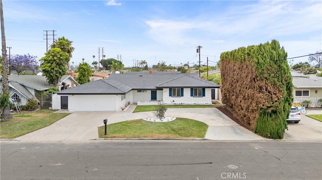 Photo of Listing #OC25194421