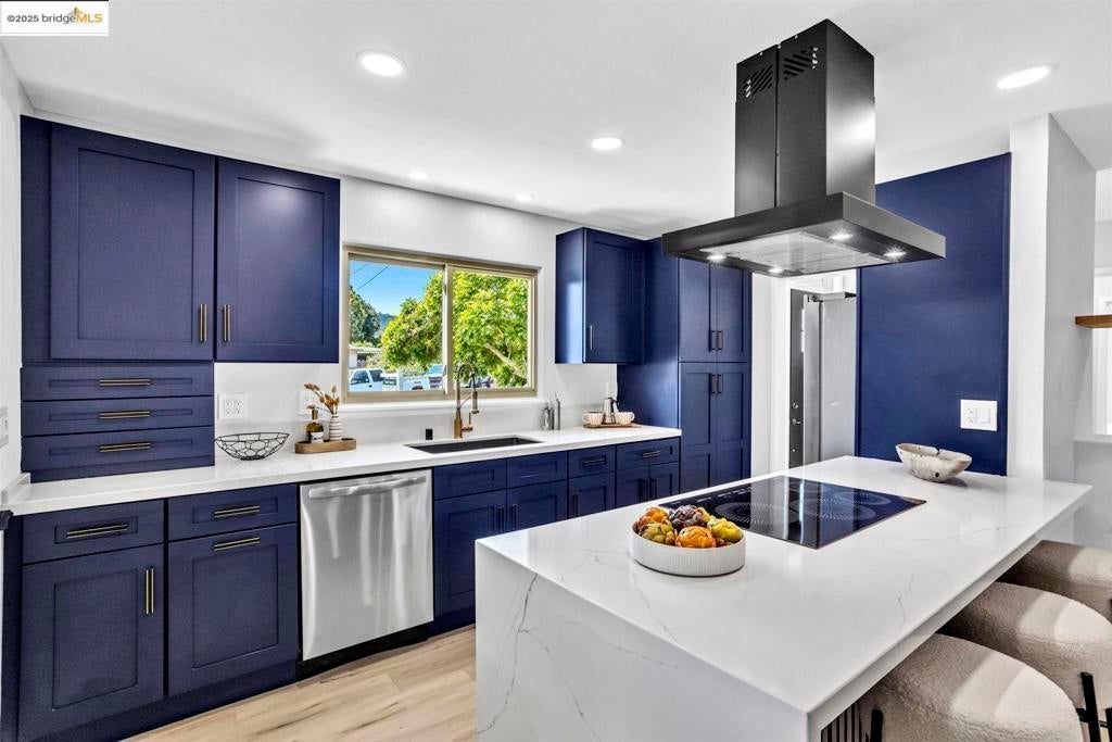 Photo of Listing #41109702