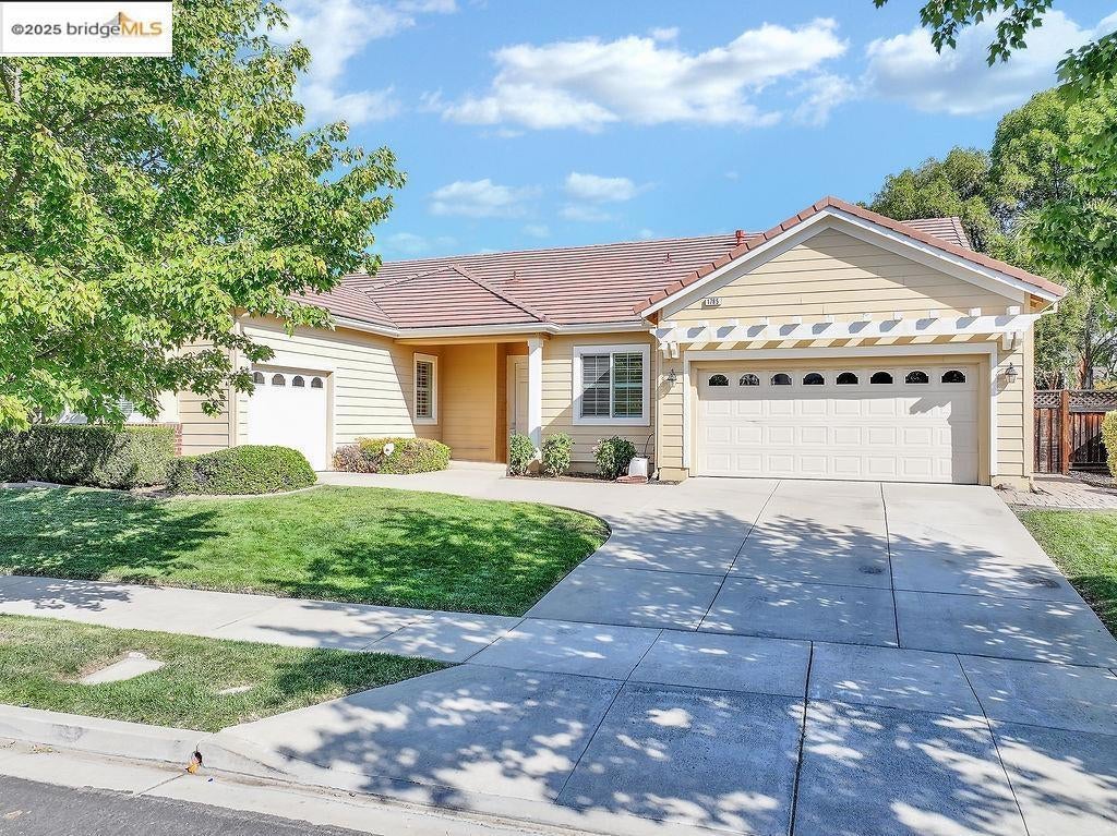 Photo of Listing #41109710