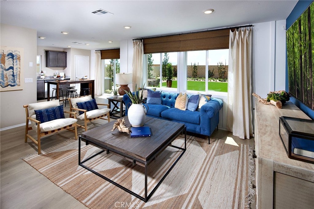 Photo of Listing #SW25194850