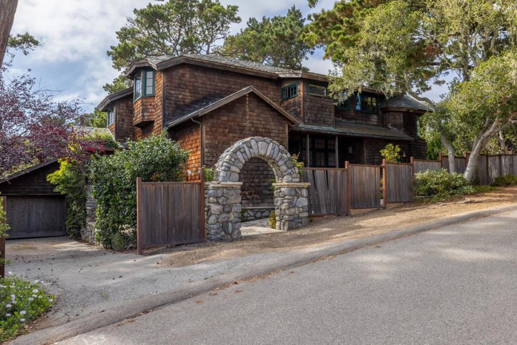 Photo of Listing #ML82019608