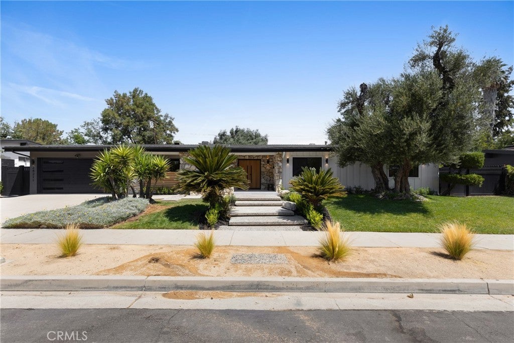 Photo of Listing #OC25195015