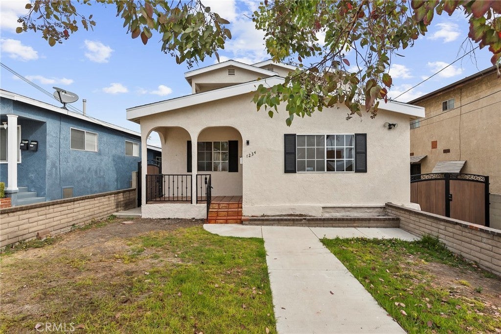 Photo of Listing #SB25193087