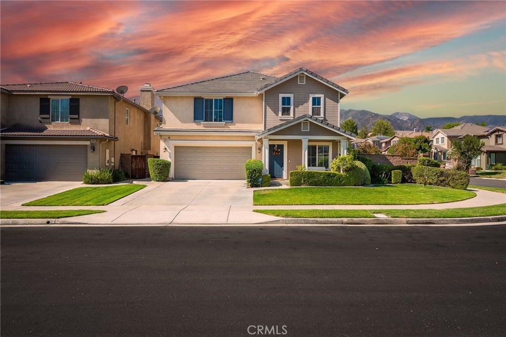 Photo of Listing #IV25194570