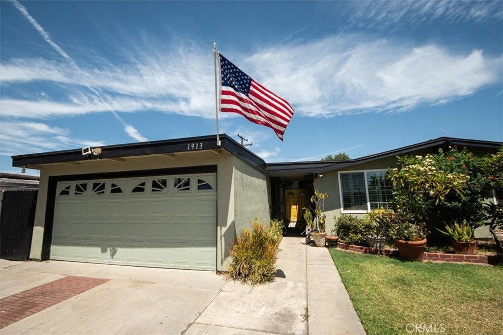 Photo of Listing #PW25194634