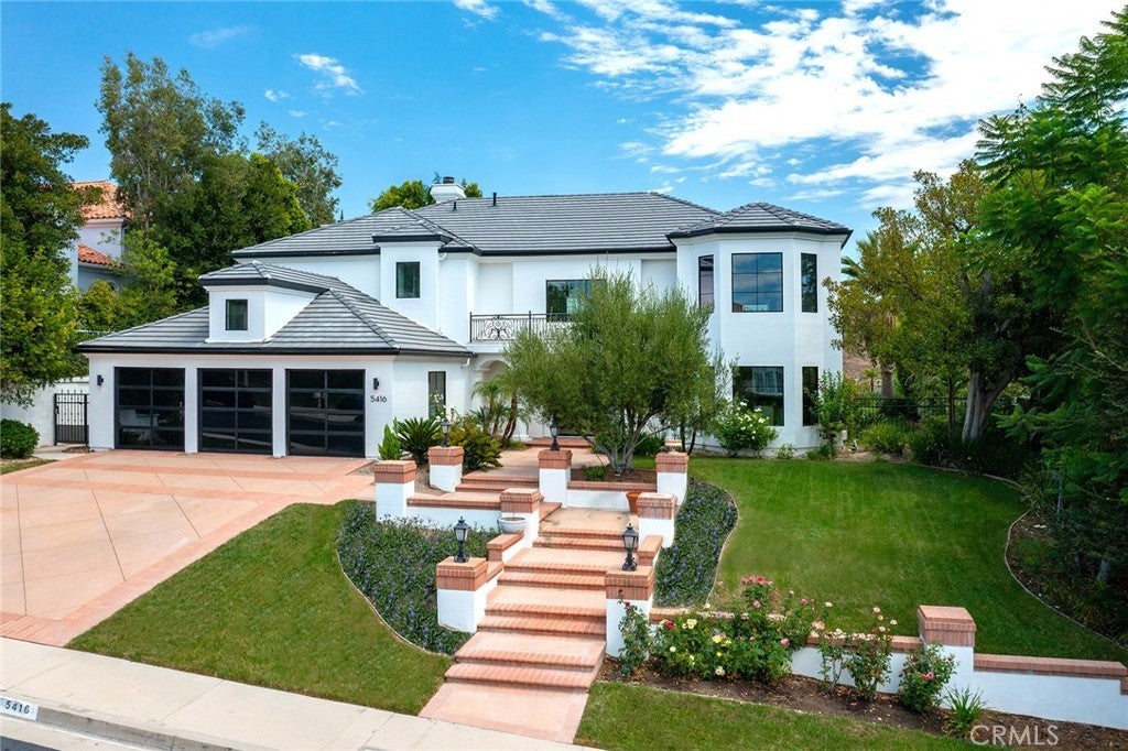 Photo of Listing #SR25194211