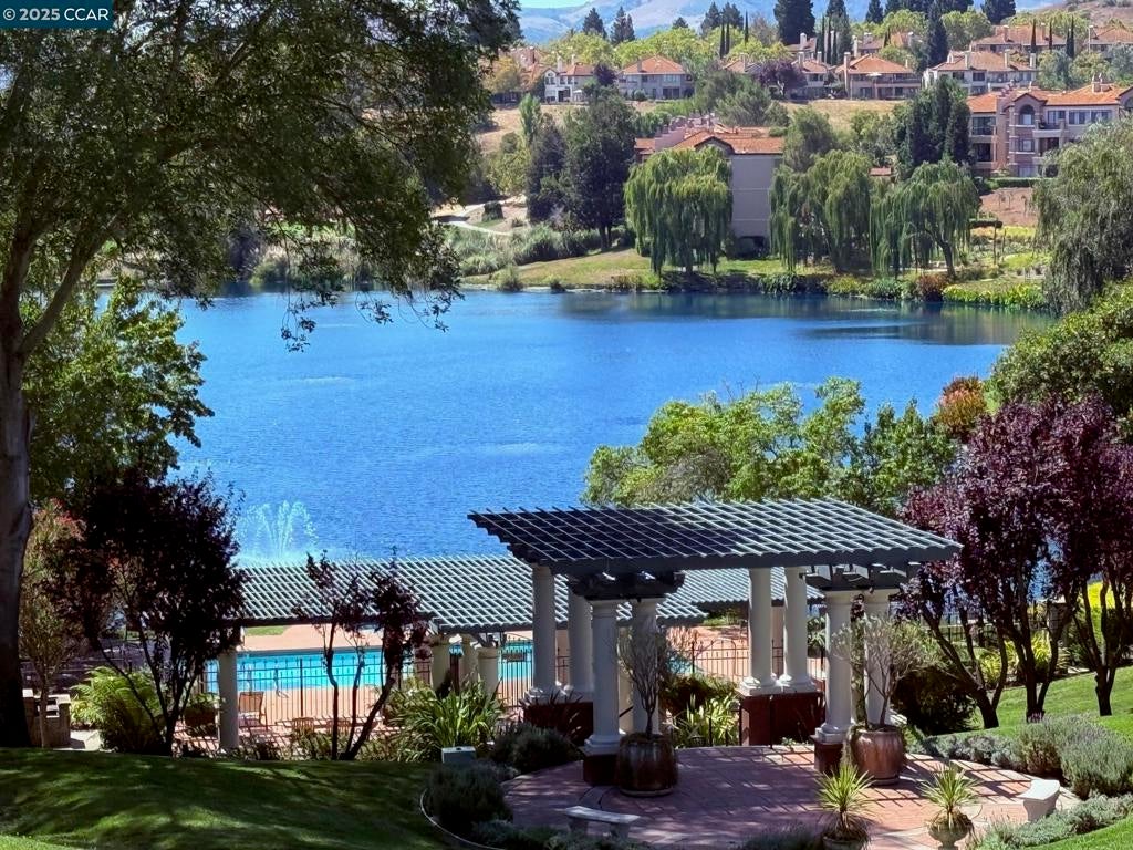 Photo of Listing #41109758