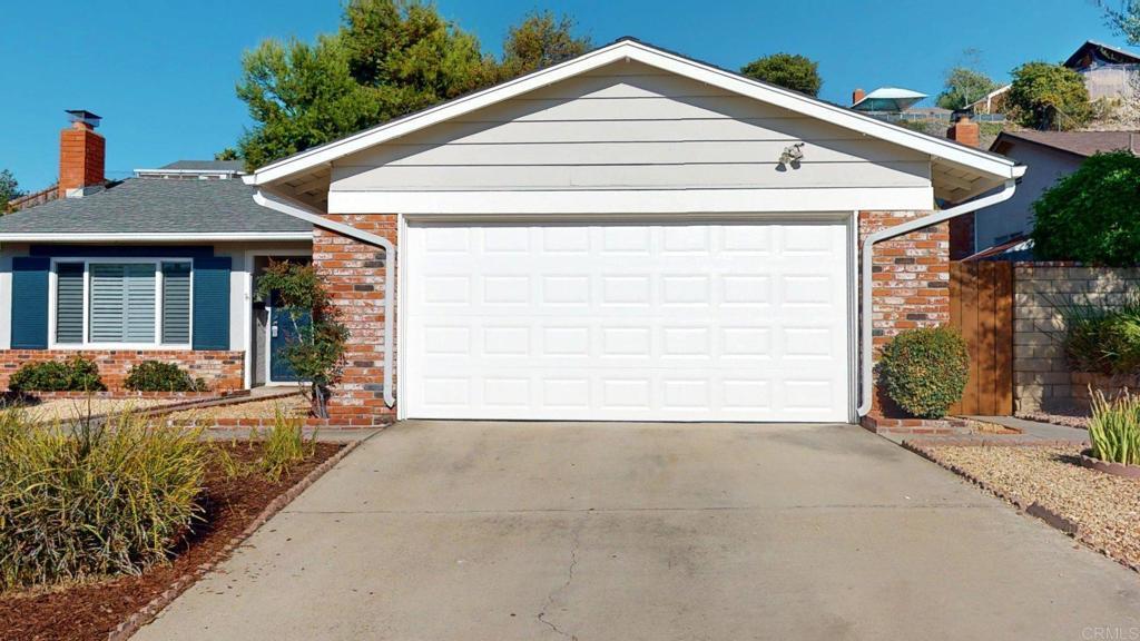 Photo of Listing #PTP2506611