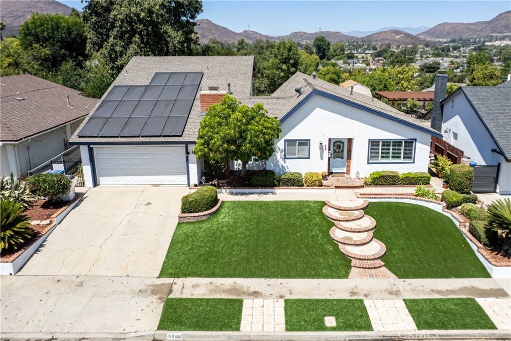 Photo of Listing #SR25194936