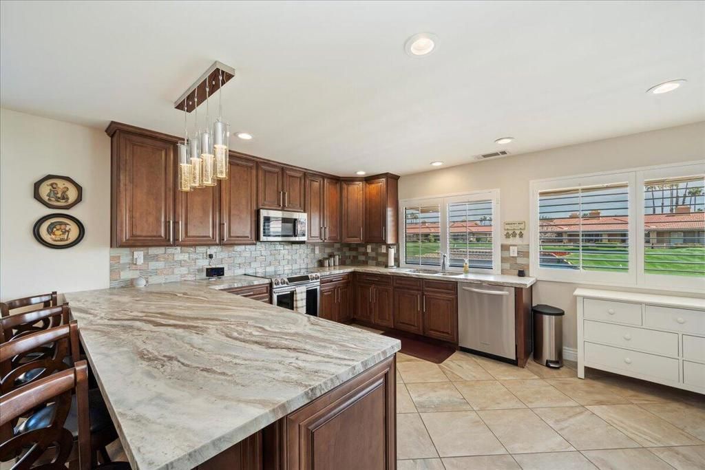 57 Conejo Circle, Palm Desert