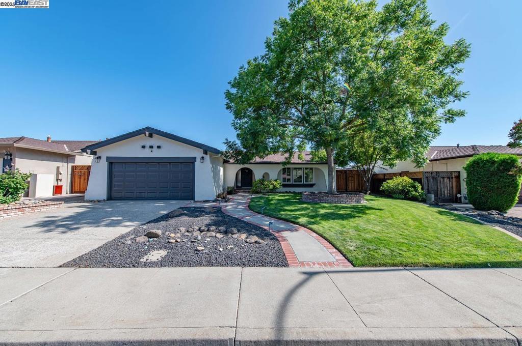 Photo of Listing #41109789