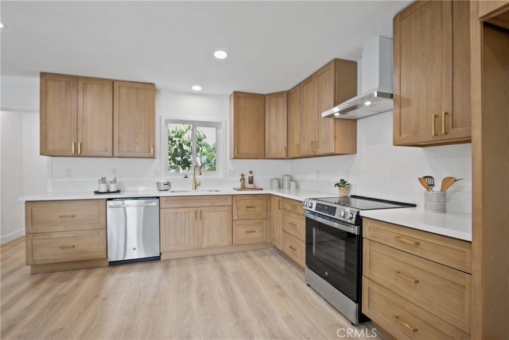 Photo of Listing #OC25195625