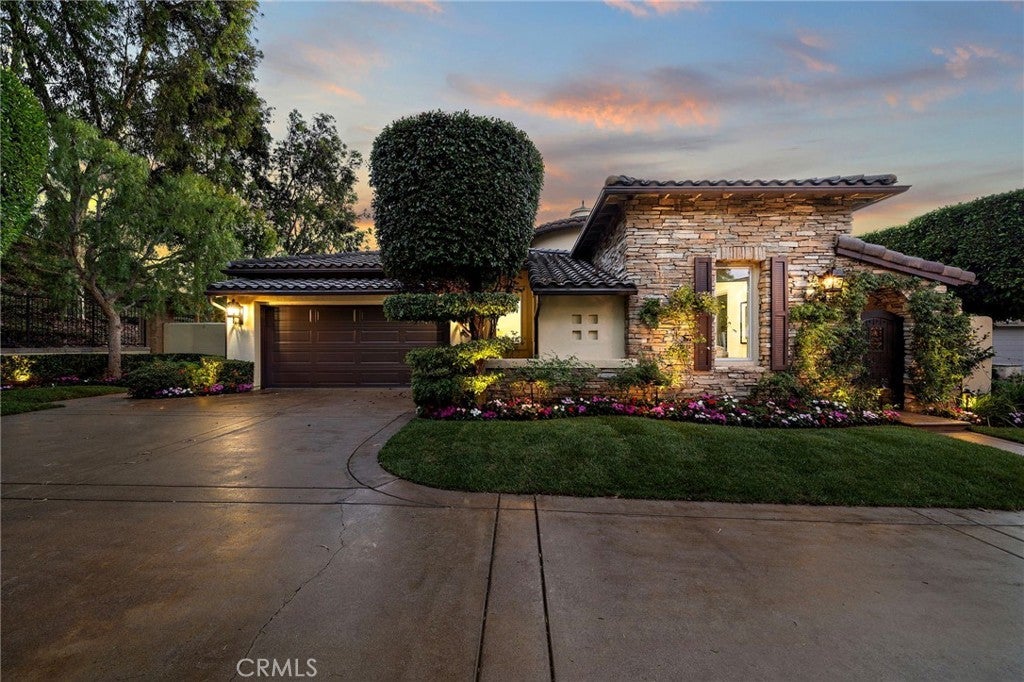 Photo of Listing #NP25195925