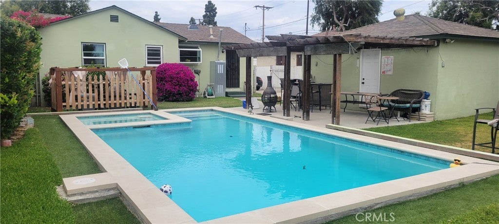 Photo of Listing #SB25195738