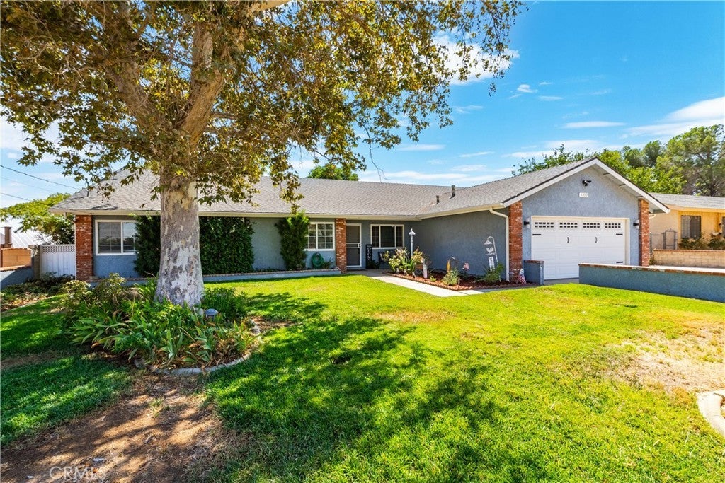 Photo of Listing #SR25195997