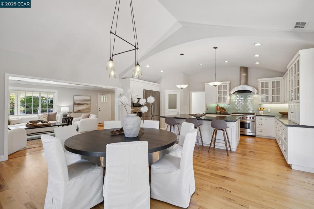 Photo of Listing #41109916