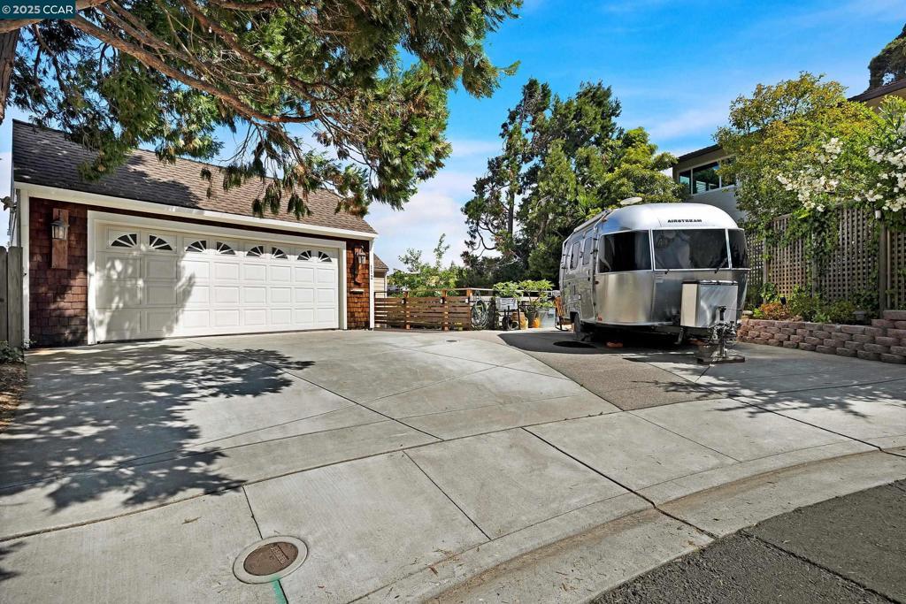 Photo of Listing #41109930