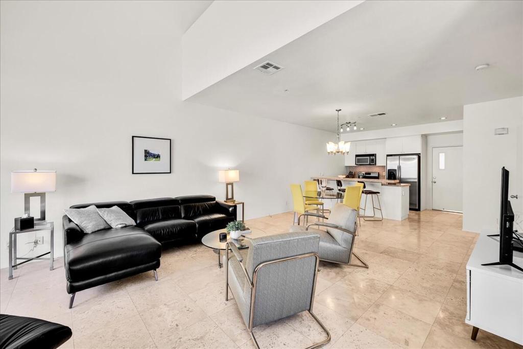 691 E Arenas Road, Palm Springs