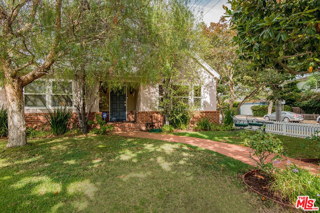 Photo of Listing #25585587