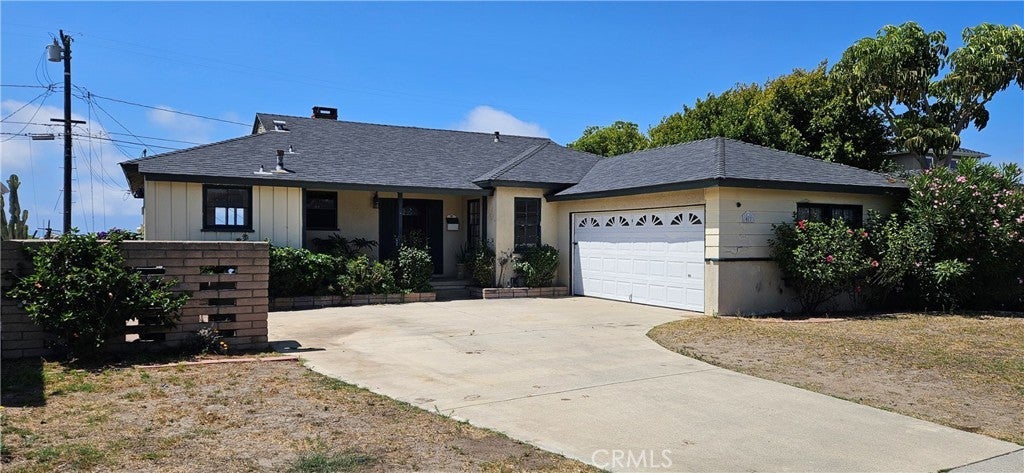 Photo of Listing #SB25185604