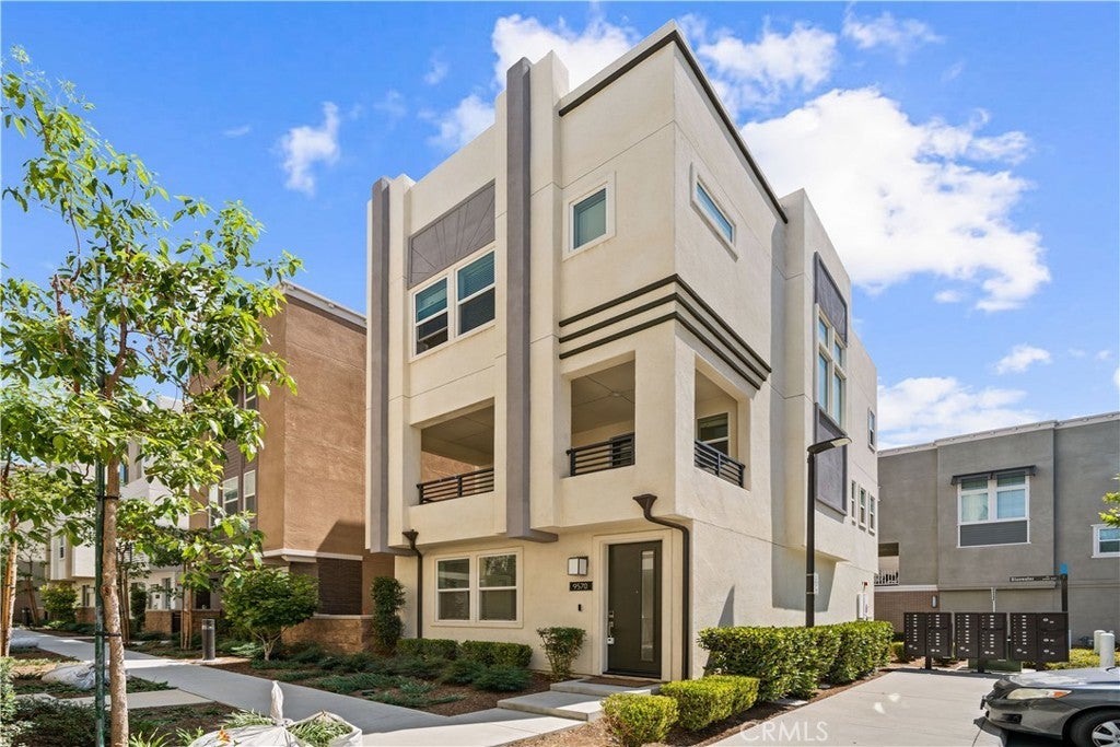 Photo of Listing #OC25196405