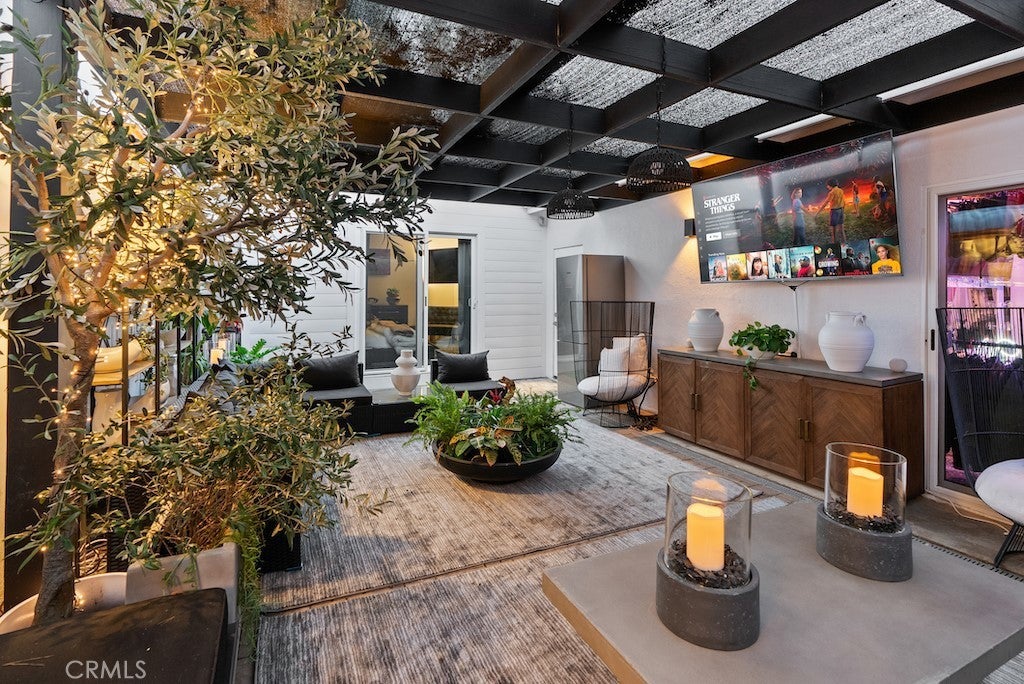 Photo of Listing #SR25193219