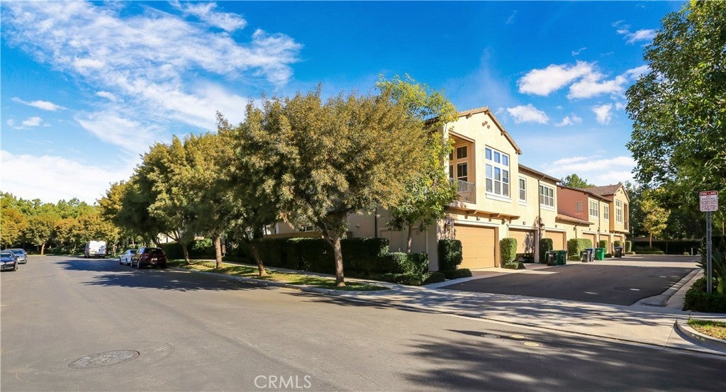 Photo of Listing #PW25196328