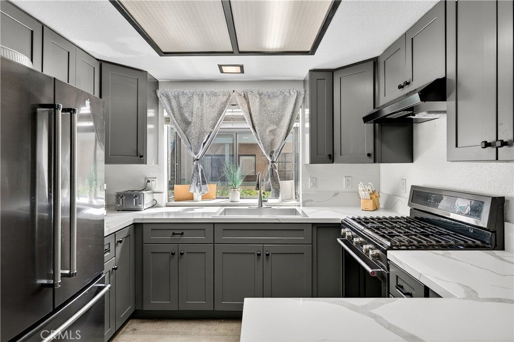 Photo of Listing #PW25196470