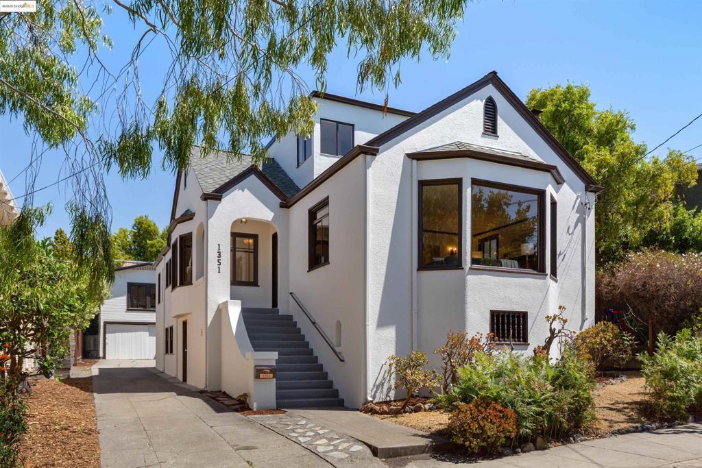 Photo of Listing #41109996