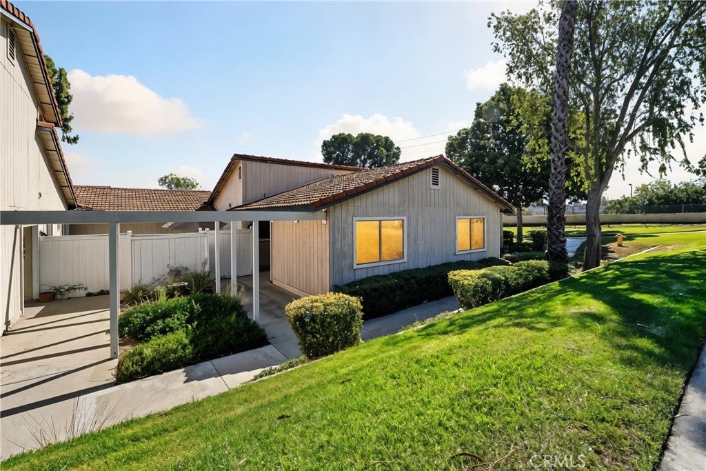 Photo of Listing #DW25196794