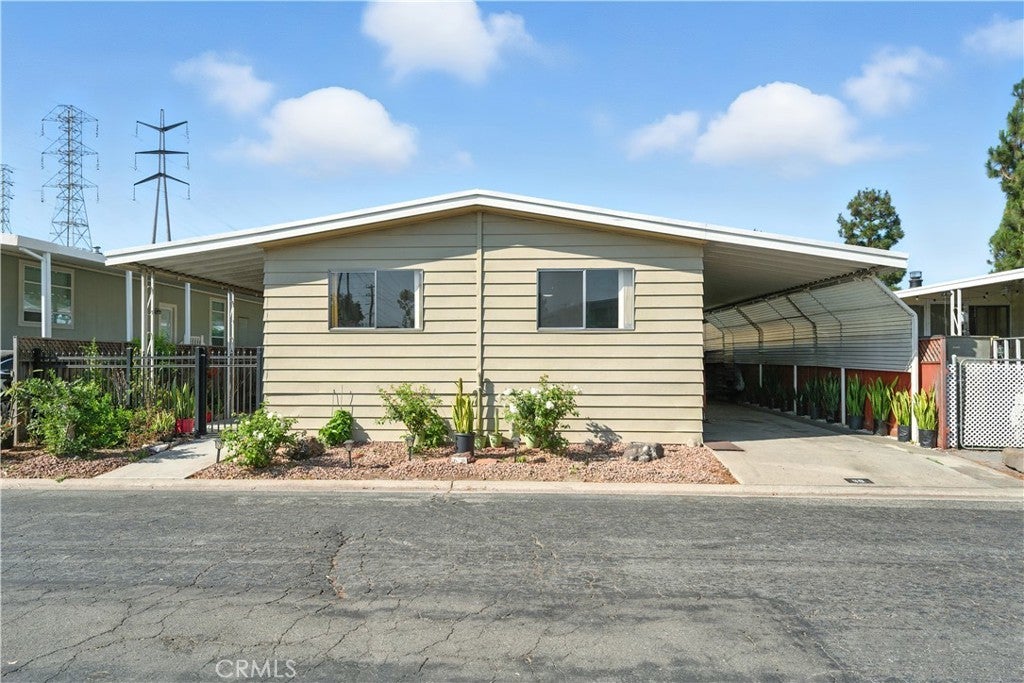 Photo of Listing #DW25195083