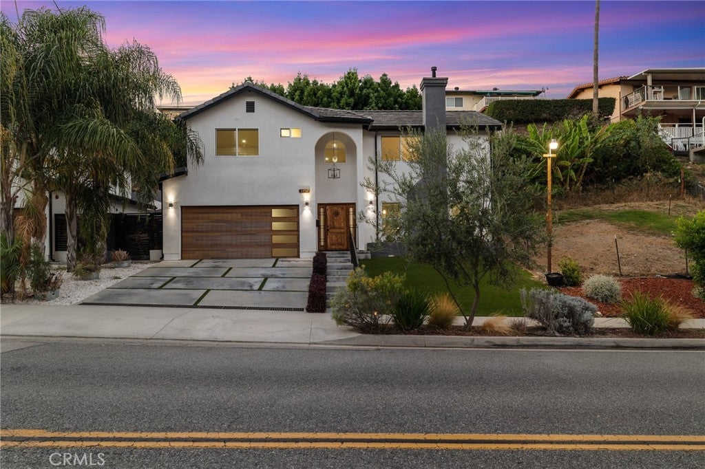 Photo of Listing #PV25192227