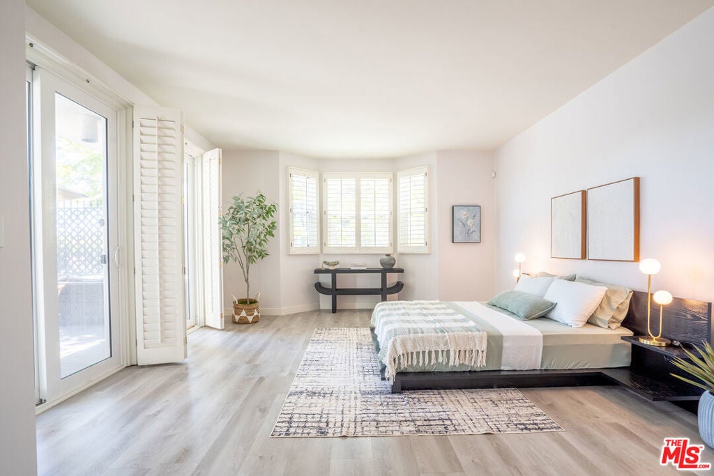 Photo of Listing #25586105