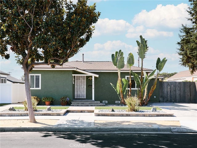 5414 W 118th Place, Inglewood.