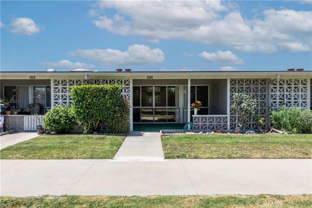 Photo of Listing #PW25195535