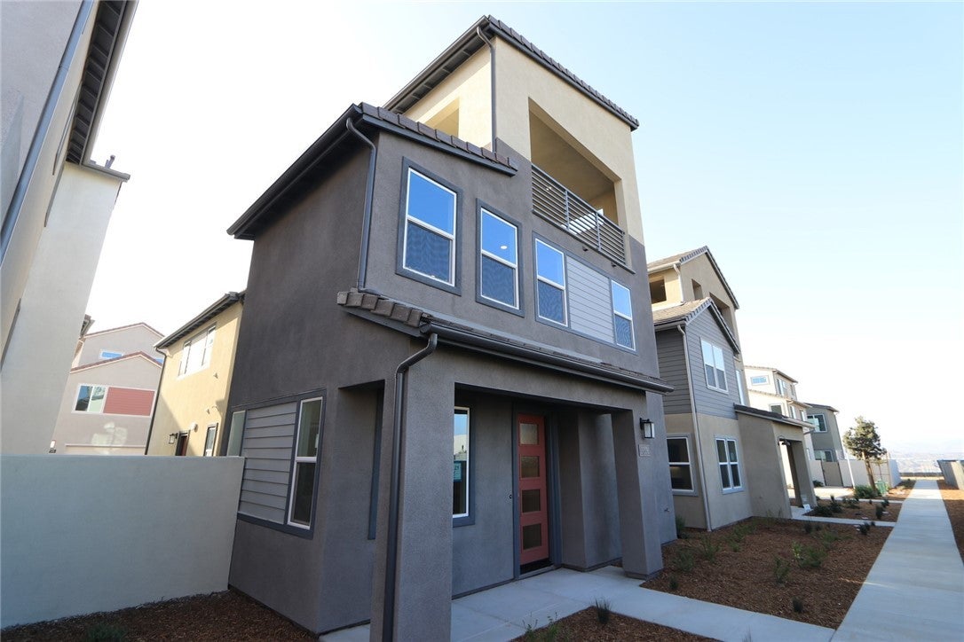 Photo of Listing #OC25197315