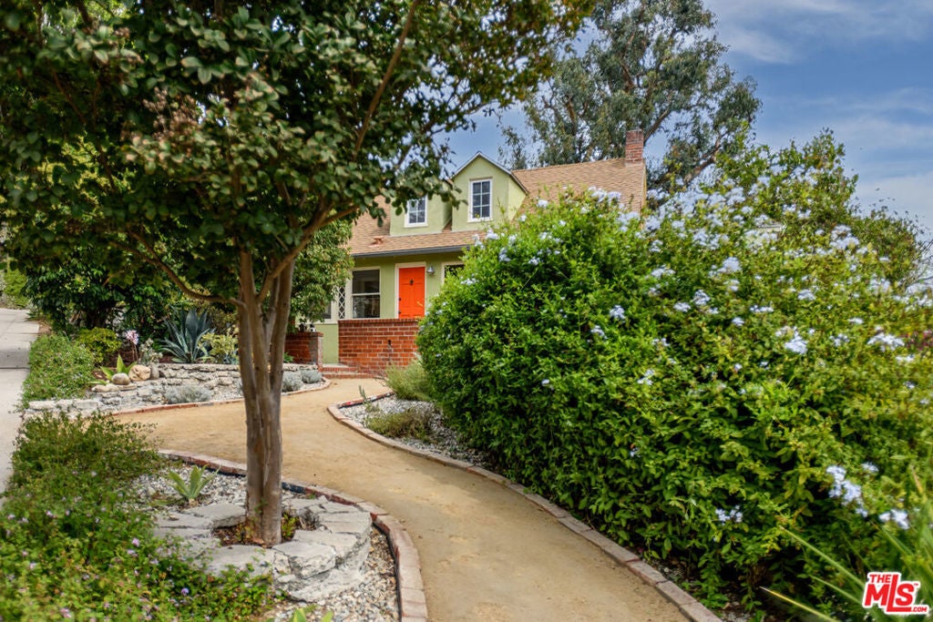 Photo of Listing #25585795