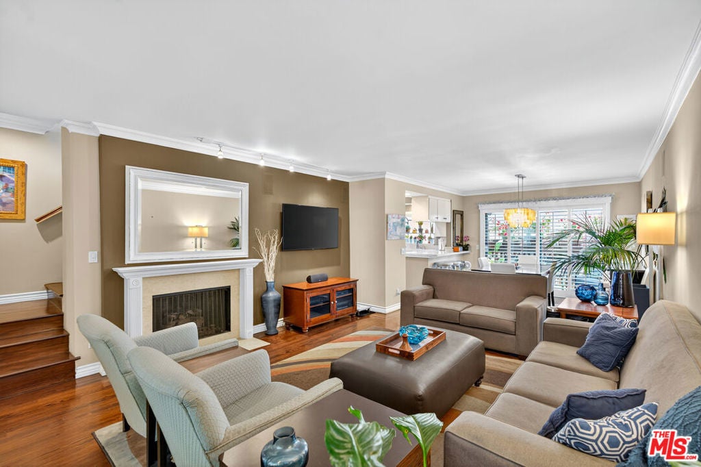 Photo of Listing #25573801