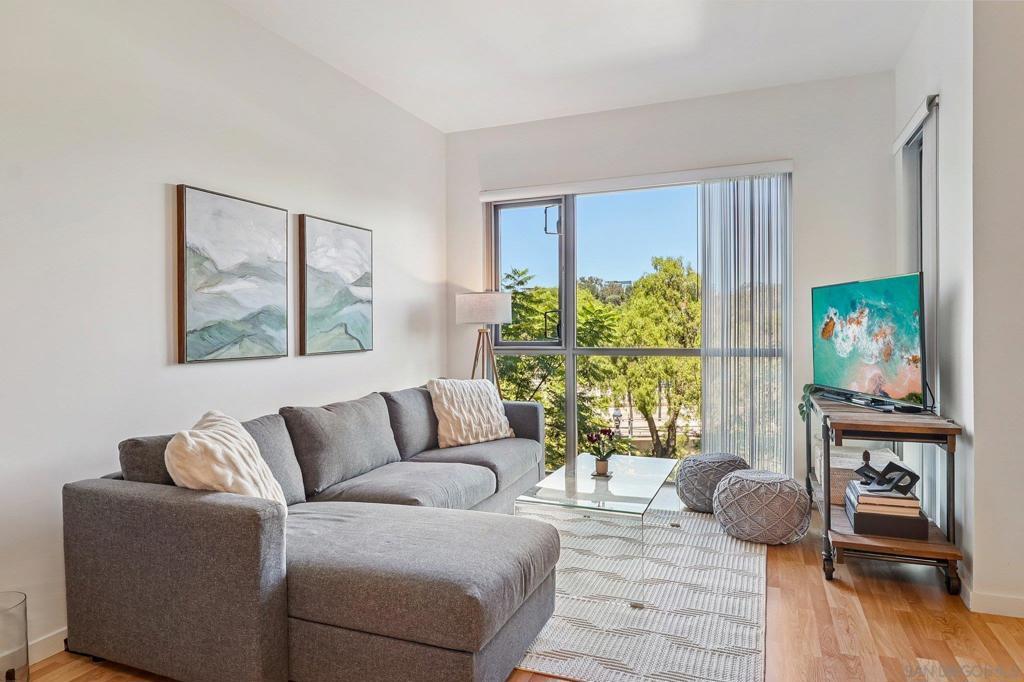 Photo of Listing #250037876SD