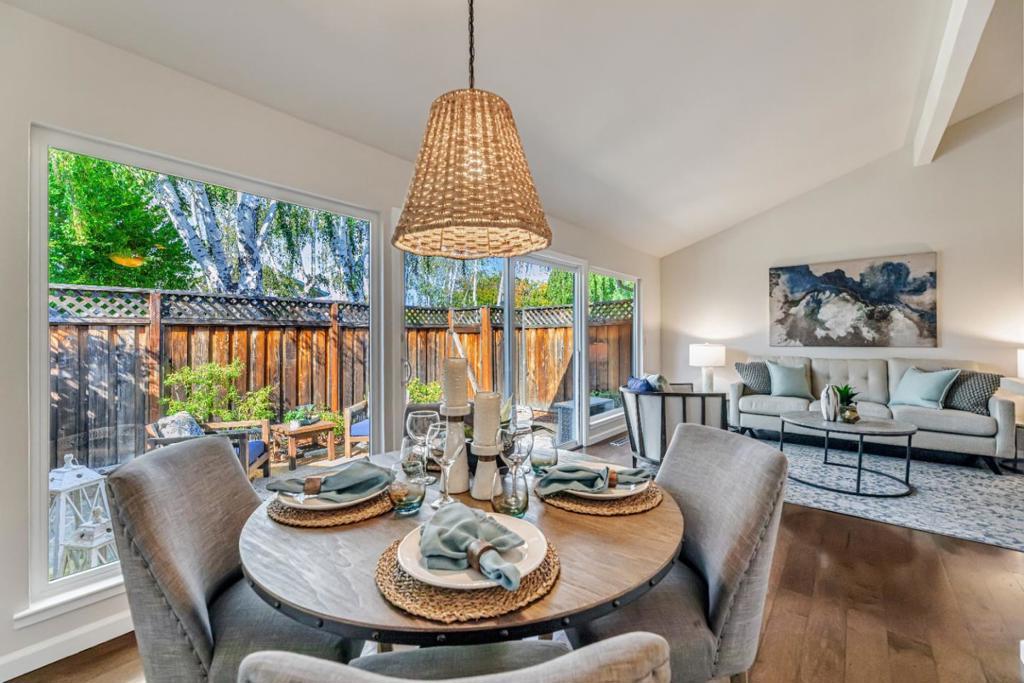 Photo of Listing #ML82018030