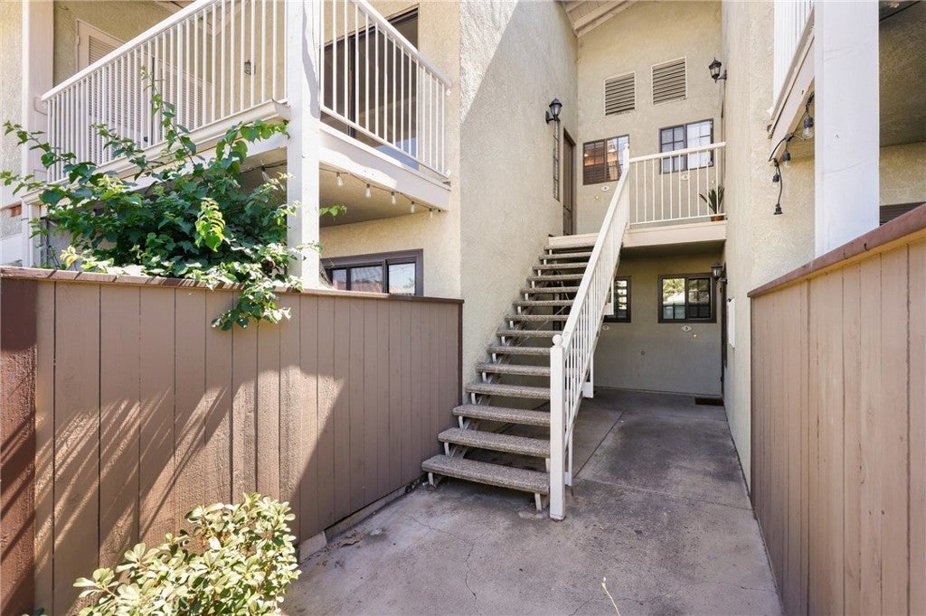 Photo of Listing #OC25197045