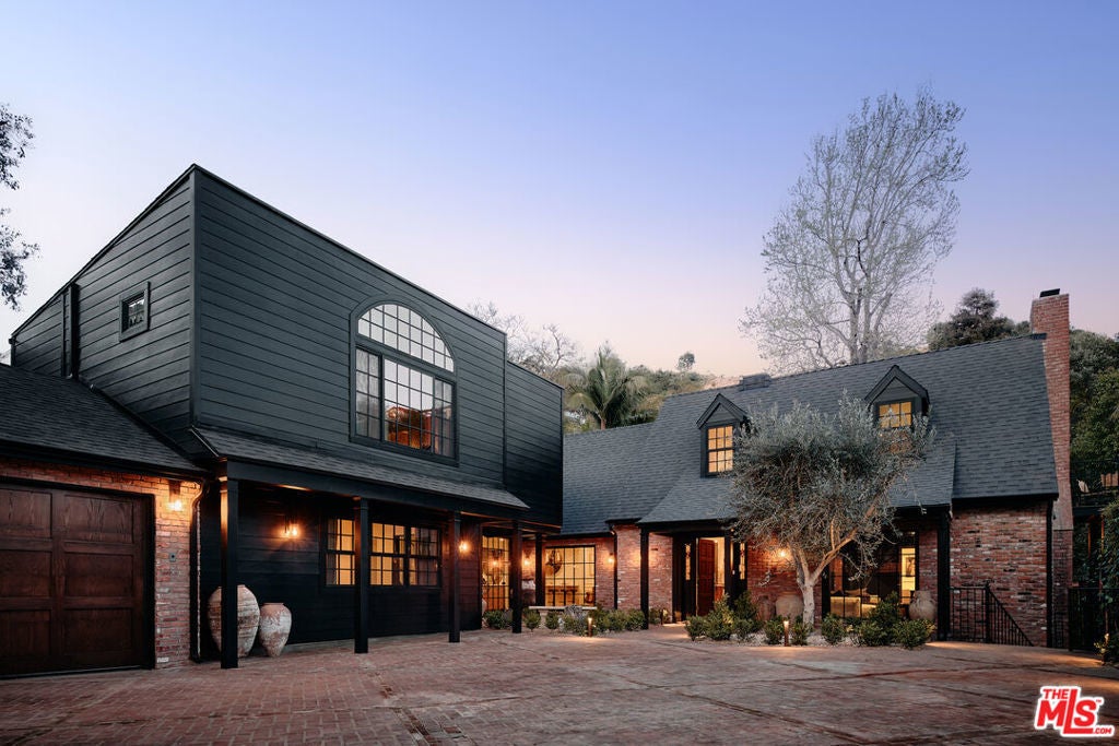 Photo of Listing #25586171