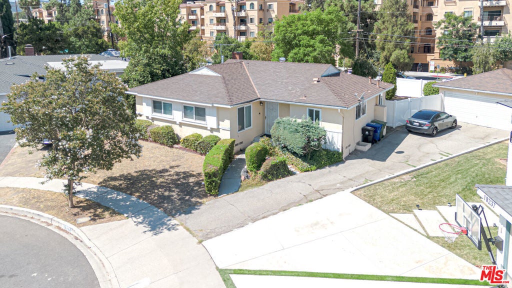 Photo of Listing #25586095