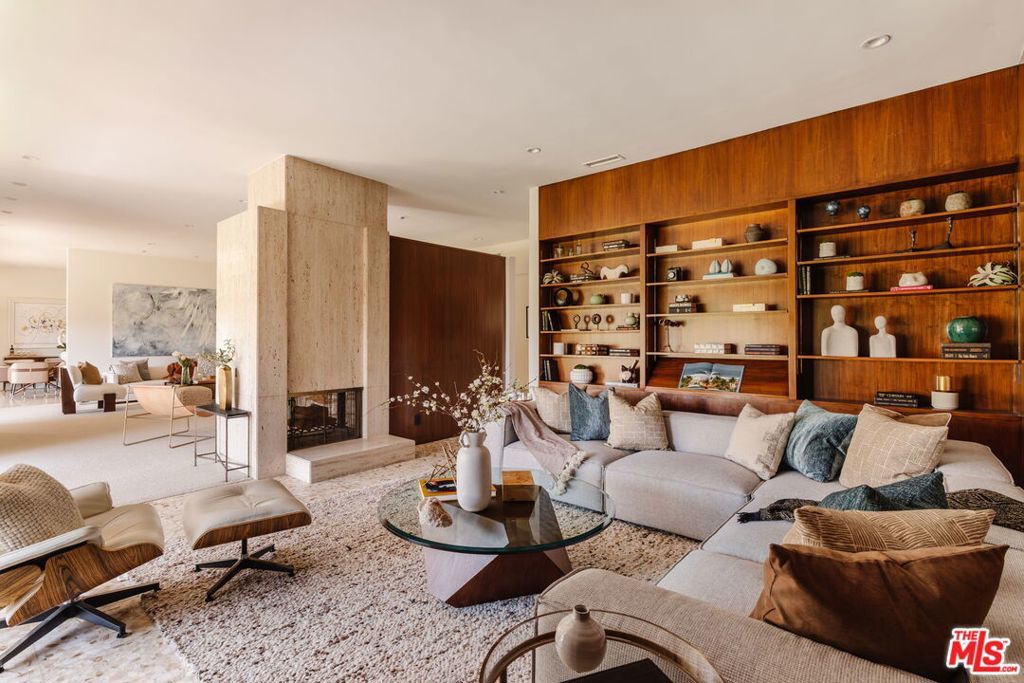 Photo of Listing #25578615