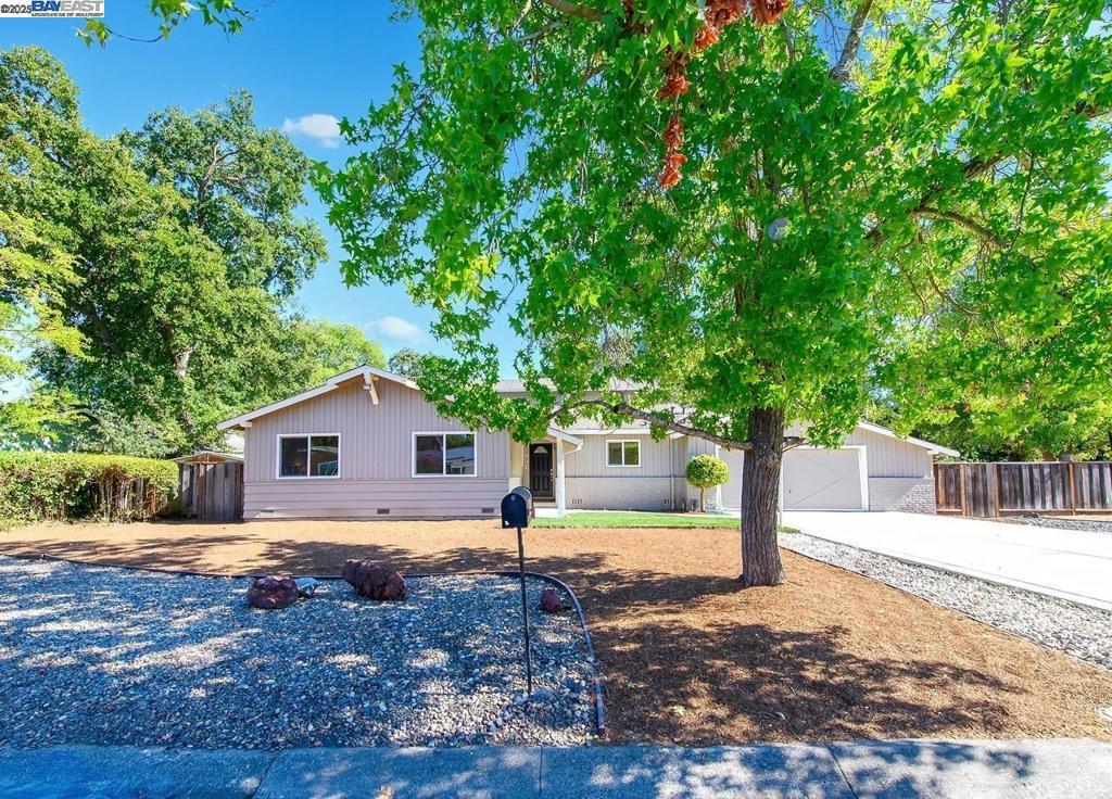 Photo of Listing #41110135