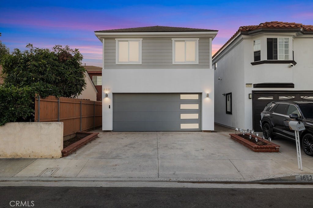 Photo of Listing #DW25197194