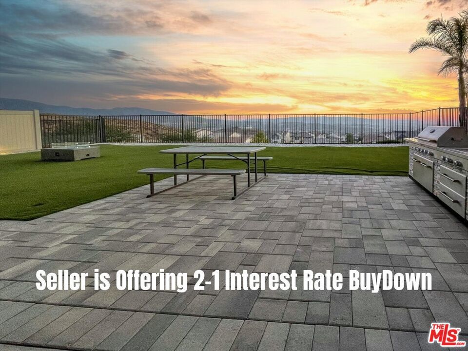 Photo of Listing #25585287