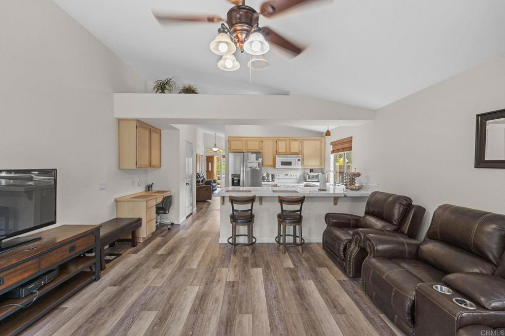 Photo of Listing #PTP2506720